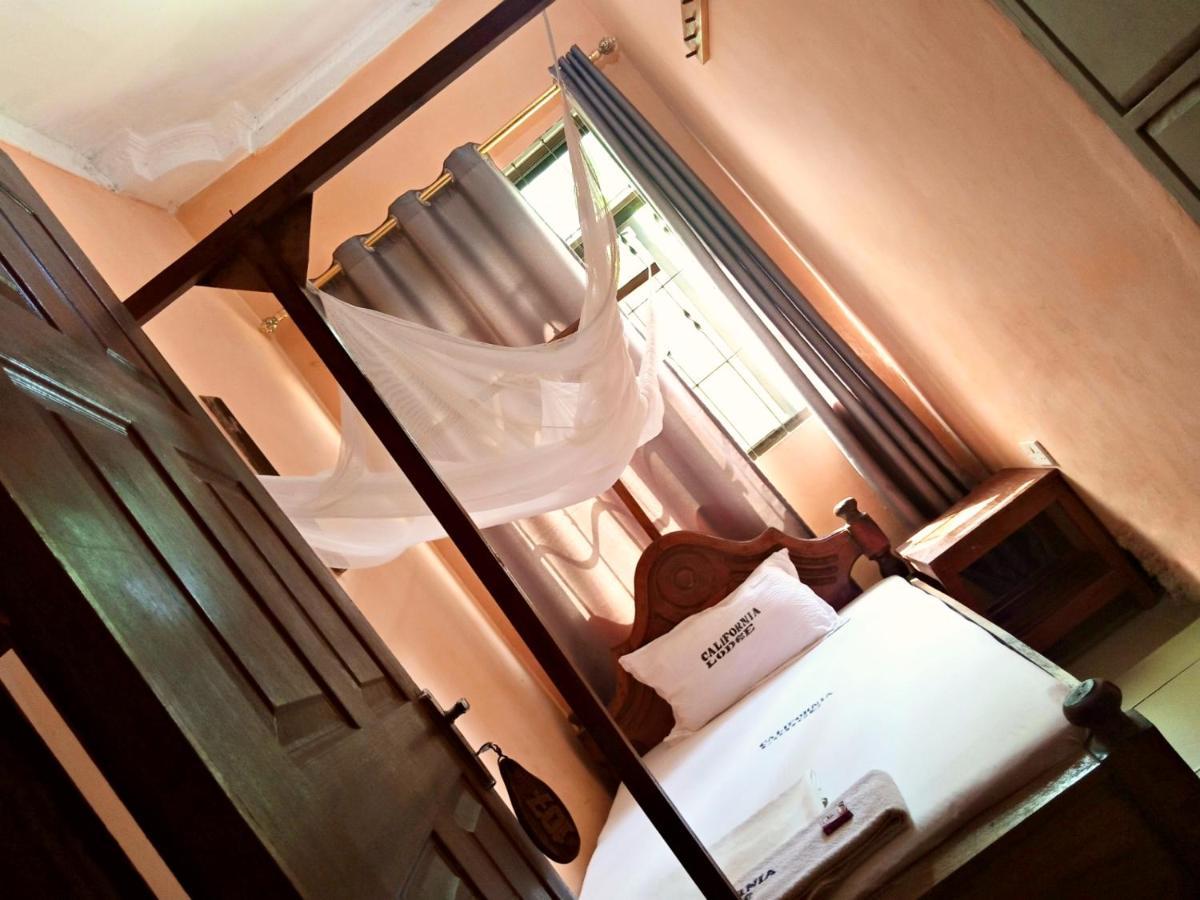 California Lodge باجامويو المظهر الخارجي الصورة