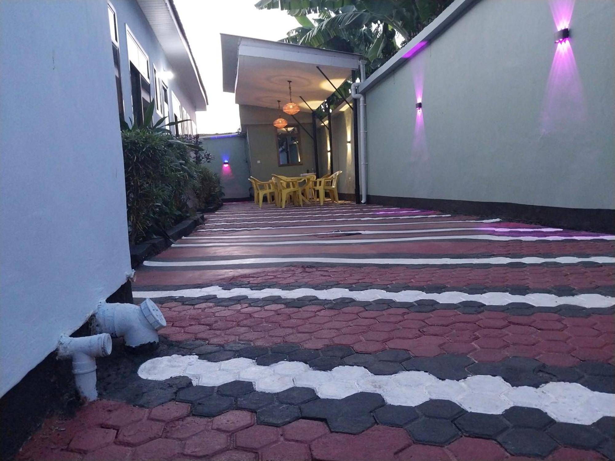 California Lodge باجامويو المظهر الخارجي الصورة